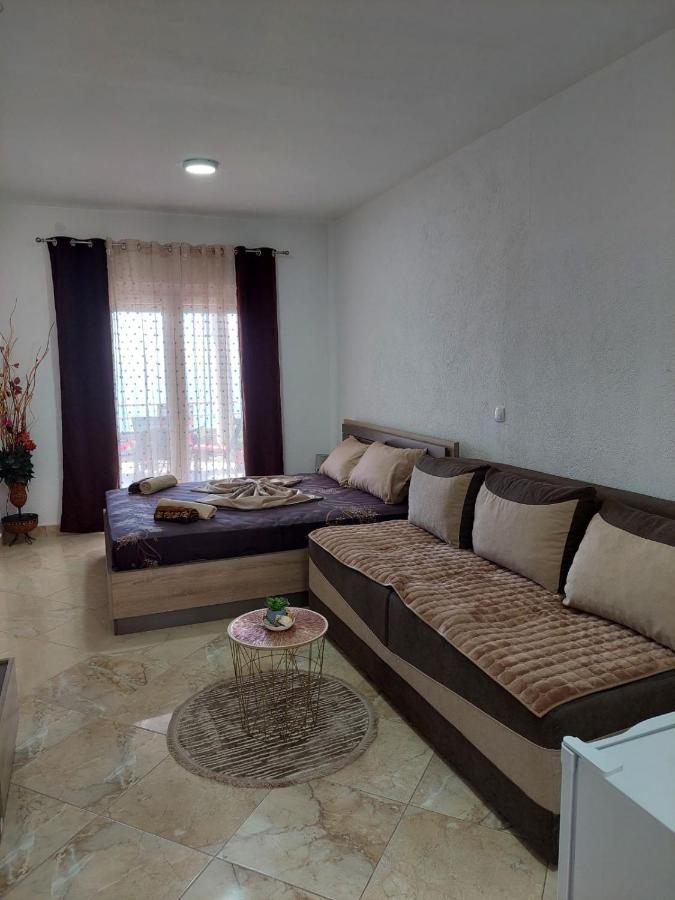 Apartmani Jovan อุลซิน ภายนอก รูปภาพ