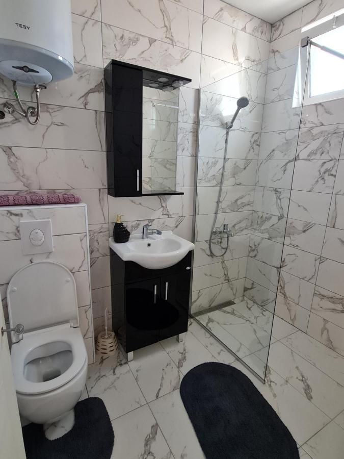 Apartmani Jovan อุลซิน ภายนอก รูปภาพ