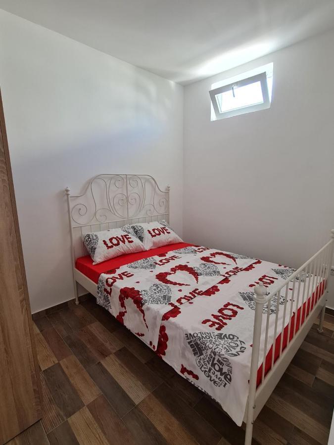 Apartmani Jovan อุลซิน ภายนอก รูปภาพ